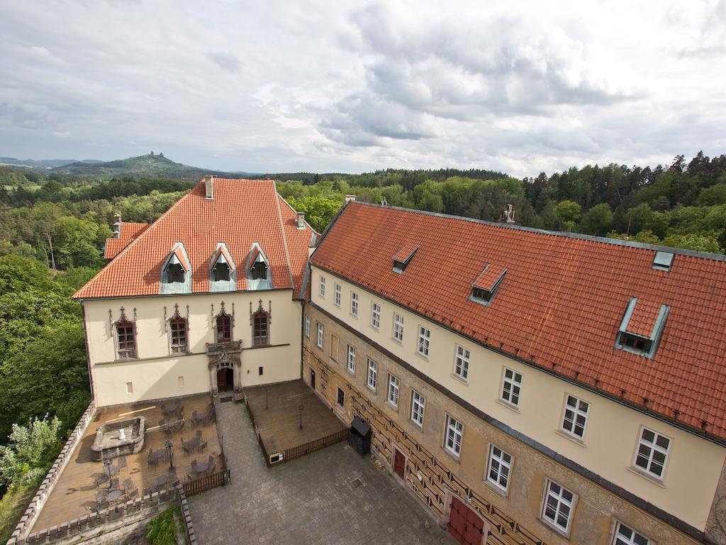 Ea Zamecky Hotel Hrubá Skála Buitenkant foto
