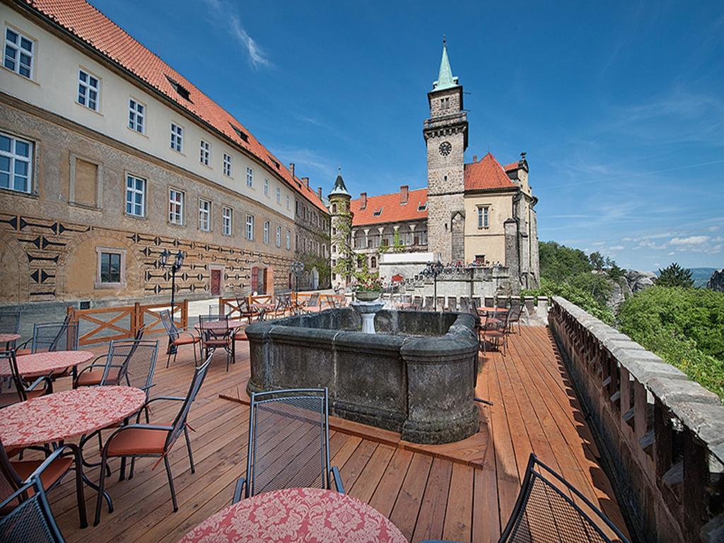 Ea Zamecky Hotel Hrubá Skála Buitenkant foto
